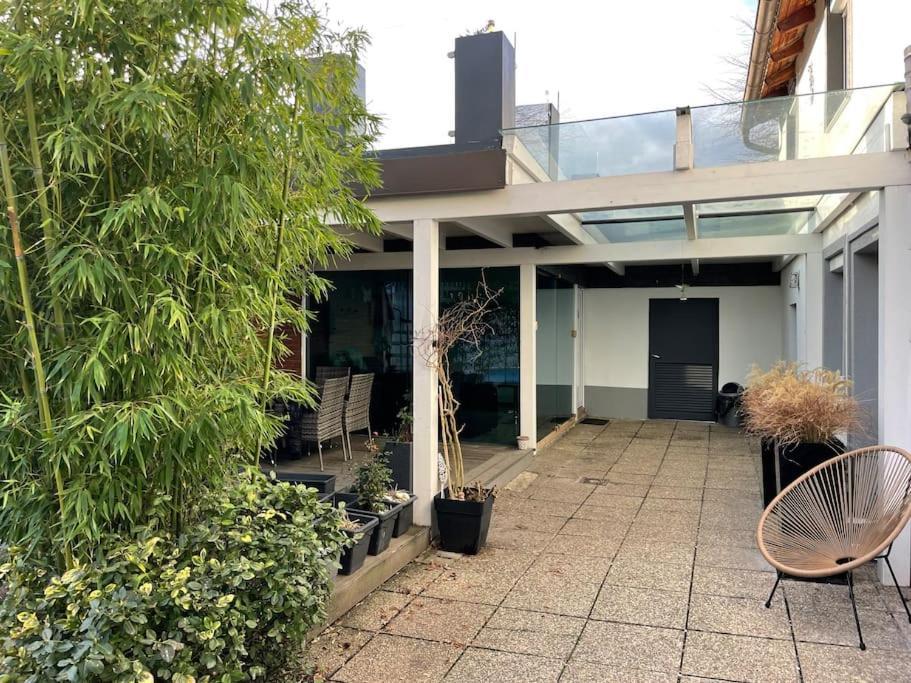パルンドルフ Outlet Center House, Pool-Jacuzzi-Garden-Sundeckヴィラ エクステリア 写真